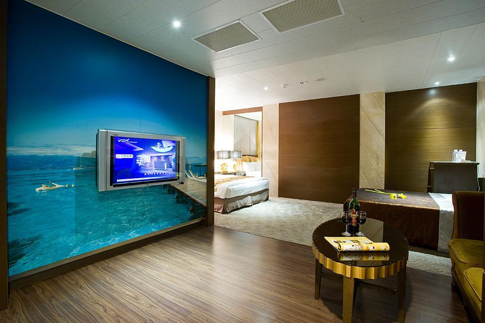 Crystal Business Motel Hsinchu City Room photo