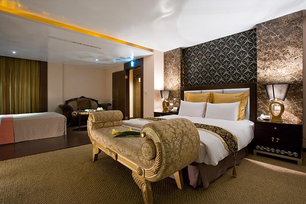 Crystal Business Motel Hsinchu City Exterior photo