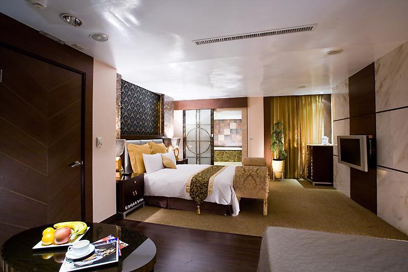 Crystal Business Motel Hsinchu City Exterior photo