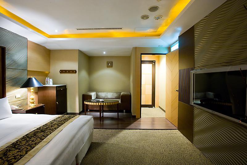 Crystal Business Motel Hsinchu City Room photo