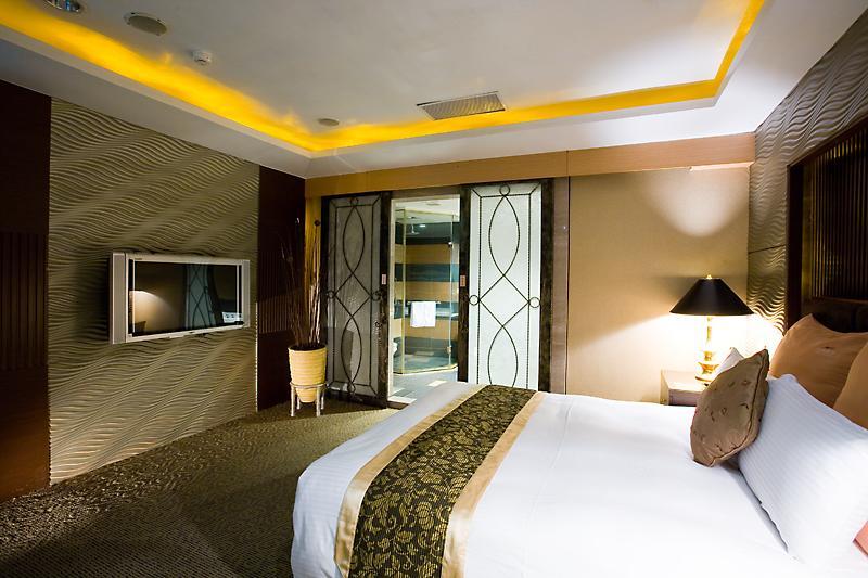 Crystal Business Motel Hsinchu City Room photo