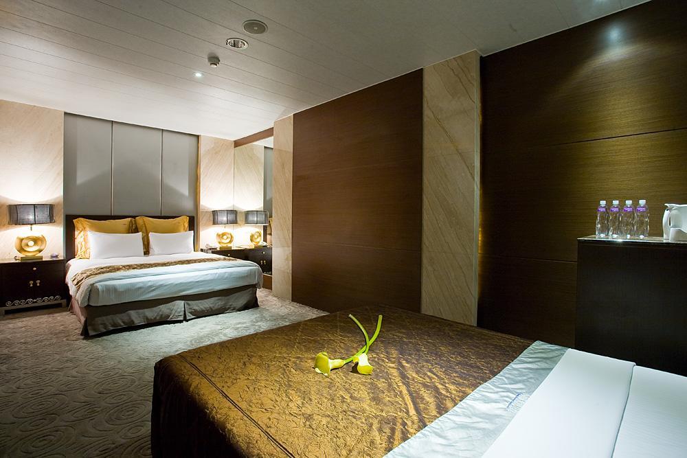 Crystal Business Motel Hsinchu City Exterior photo