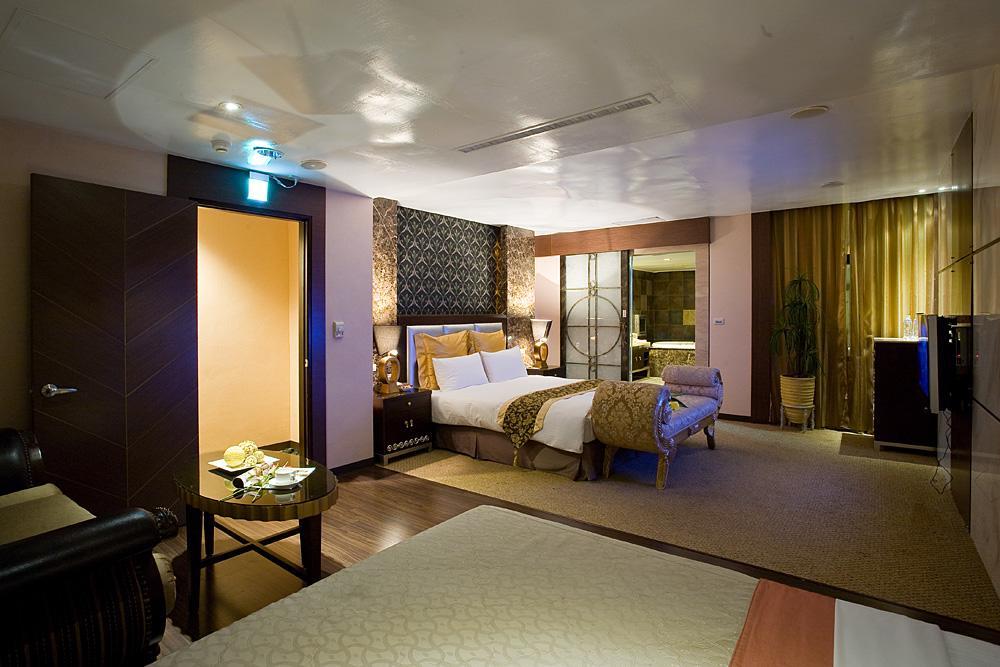 Crystal Business Motel Hsinchu City Exterior photo