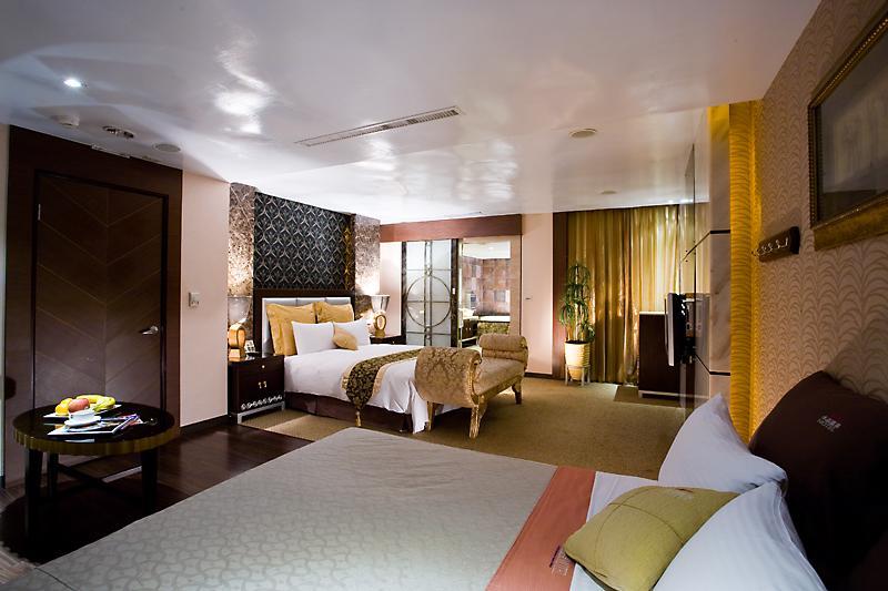 Crystal Business Motel Hsinchu City Exterior photo