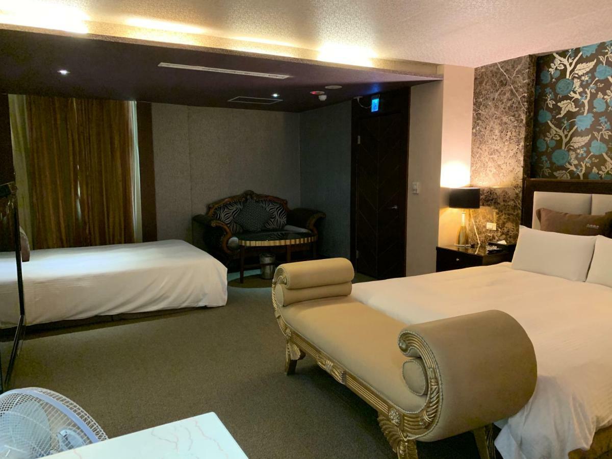 Crystal Business Motel Hsinchu City Exterior photo